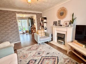 Living Room- click for photo gallery